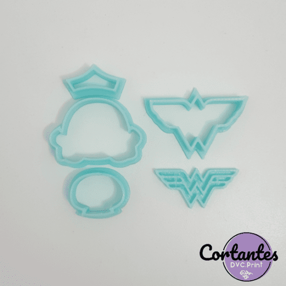 Cortante *PEQUEÑO AMOR/MUJER MARAVILLA*